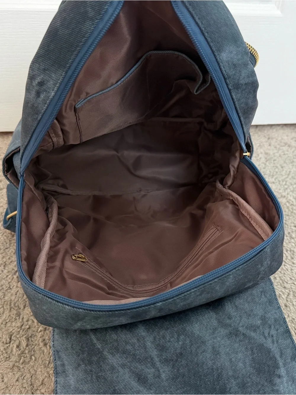 Modern+Chic Avery Backpack